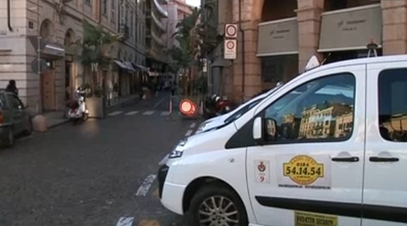 Ponte Immacolata, a Sanremo tante presenze ma poche corse per i taxi: 