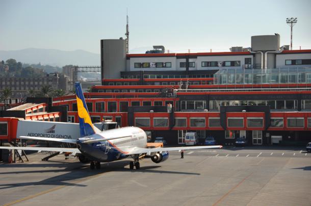 Lavoratori dell'aeroporto di Genova domani in sciopero, i sindacati: 