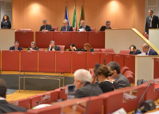 Regione: approvata la legge di stabilità, ora seduta fiume per il bilancio