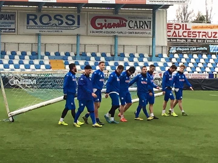 Entella in campo contro il Crotone, Aglietti: 