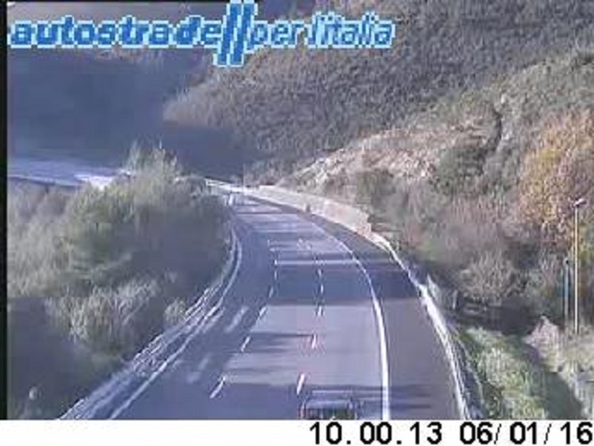 Traffico sostenuto ma niente code sulle autostrade liguri per il rientro dai ponti festivi