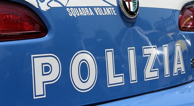 Sorpreso a rubare in casa, arrestato 