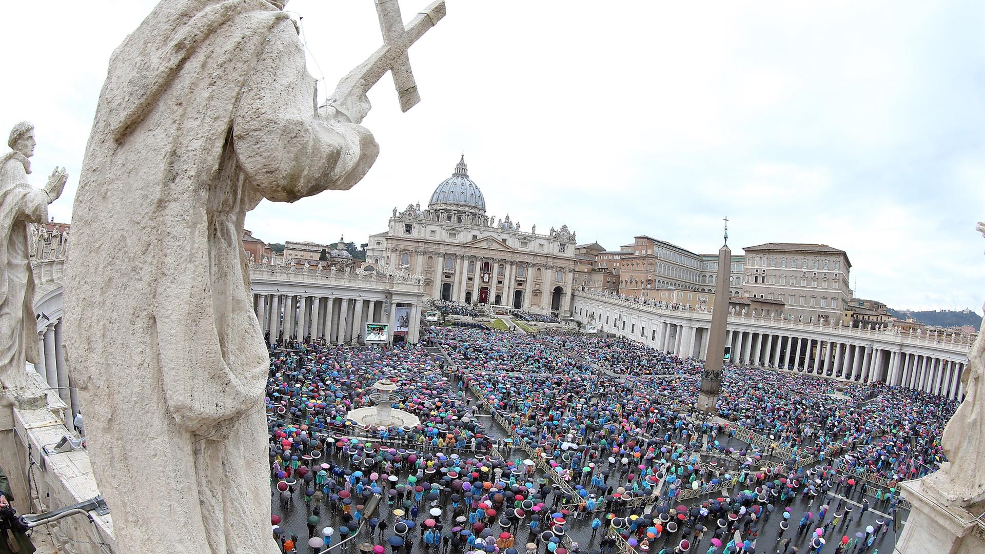 Giubileo: Fisichella, già un milione di  fedeli