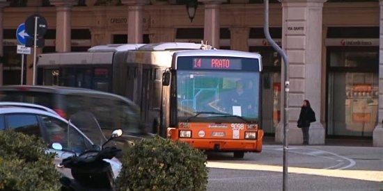 Bus frena e cadono alcuni passeggeri, portati al Pronto Soccorso in codice verde