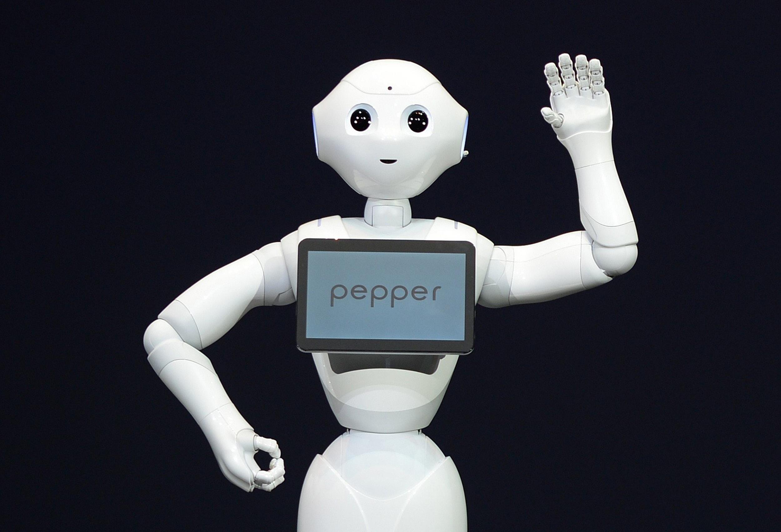 I robot 'Peppers' gestiranno un negozio di telefonia a Tokyo