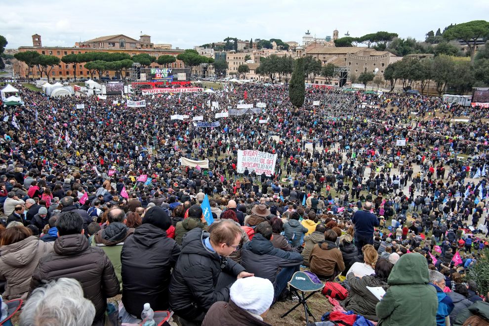 Family Day, guerra di cifre sui partecipanti all'appuntamento del Circo Massimo