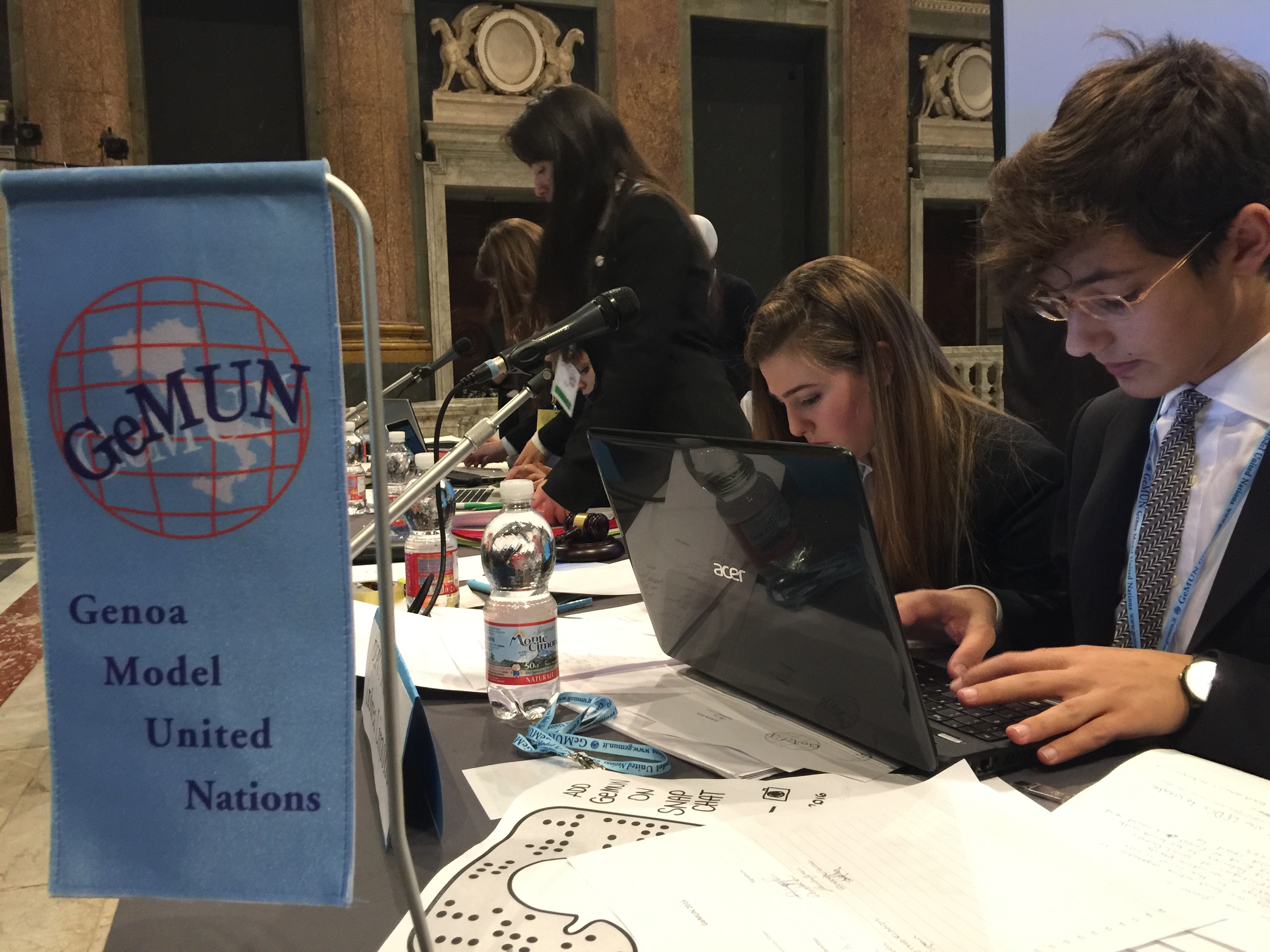 Palazzo Ducale come l'ONU, seicento studenti riuniti in assemblea