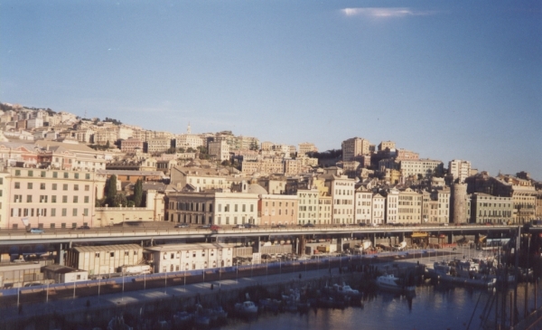 Cessa l'avviso per forte vento, a Genova Sopraelevata riaperta alle moto