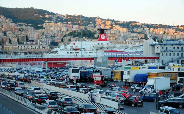 Tornano le navi iraniane nel porto di Genova dopo le sanzioni internazionali