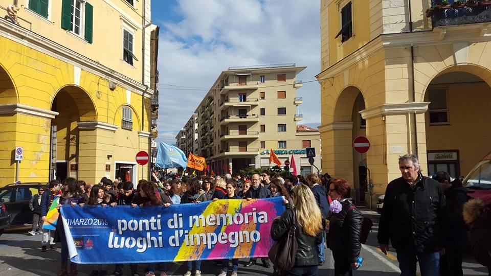 Manifestazione contro le mafie, oltre duemila persone a Imperia