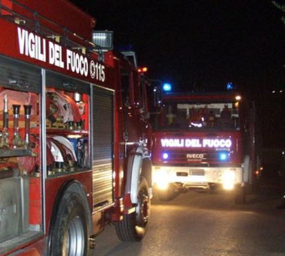 Alba di paura in un ristorante di Carcare: un incendio provoca gravi danni