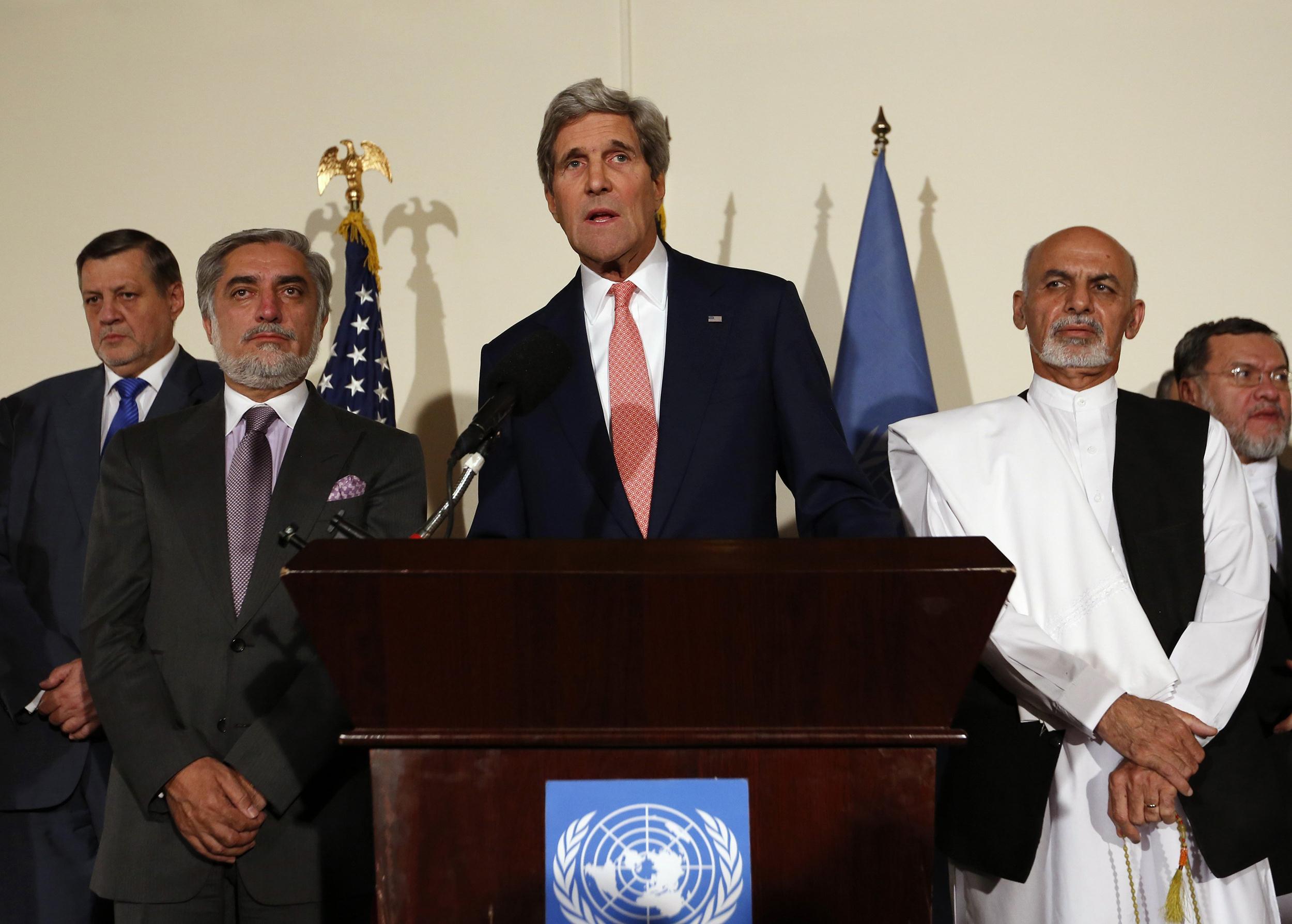 Kerry a Kabul, nessuna tregua all'Isis