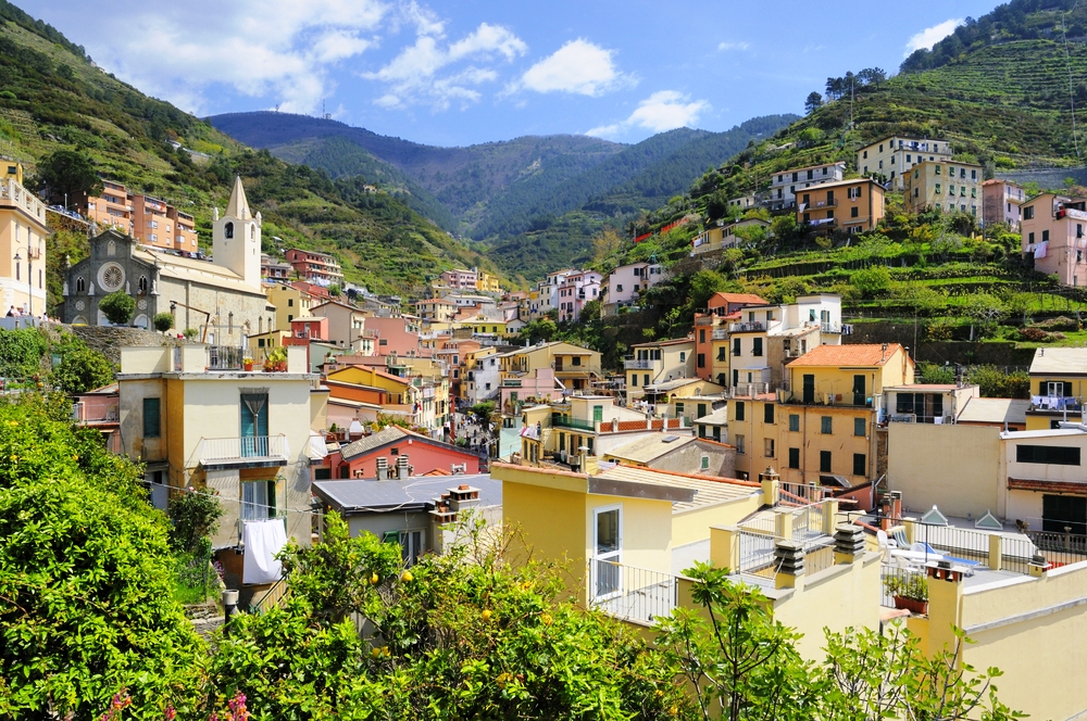 Liguria promossa dai turisti: bene arte e ambiente, male i collegamenti