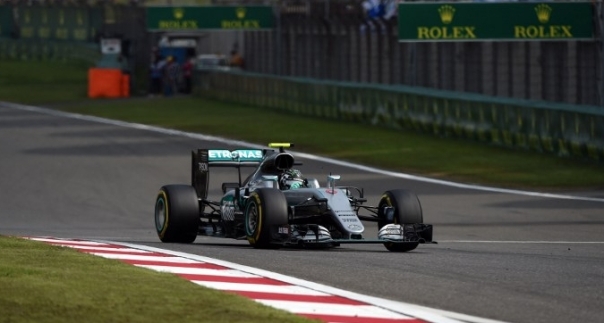 Formula 1, la Mercedes di Nico Rosberg ha vinto il Gran Premio di Cina