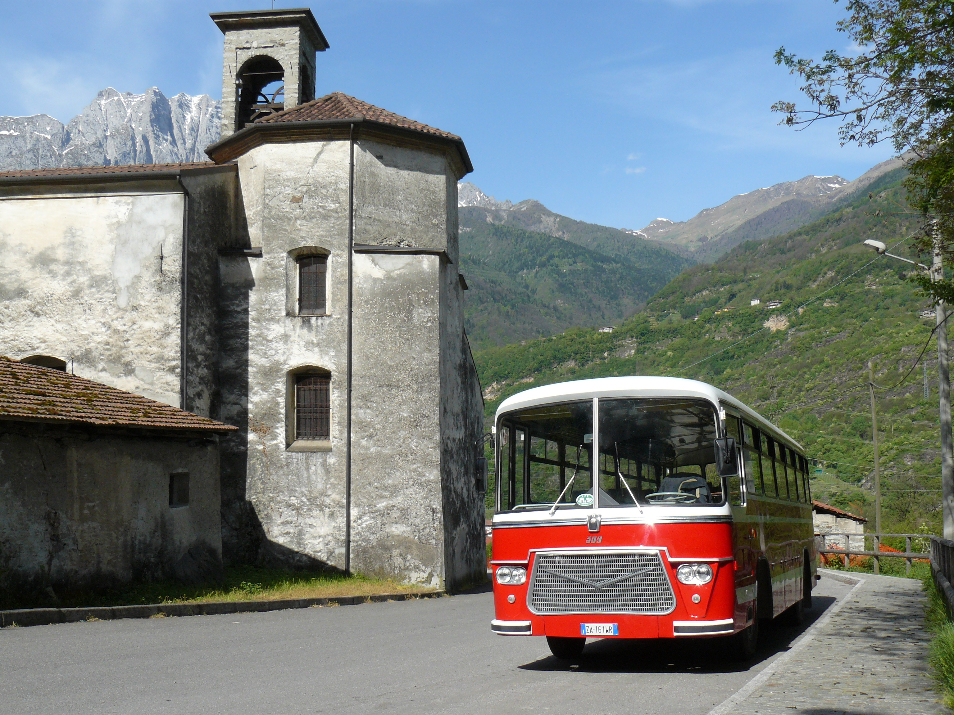 Associazione Storicibus propone un itinerario di visite su mezzi storici