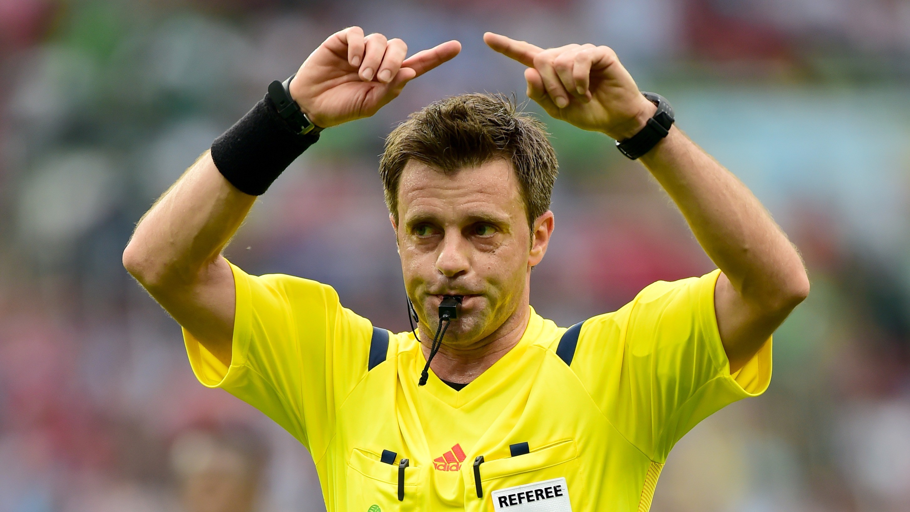 Arbitri, Damato per Bologna-Genoa; Rizzoli dirigerà Sampdoria-Lazio 