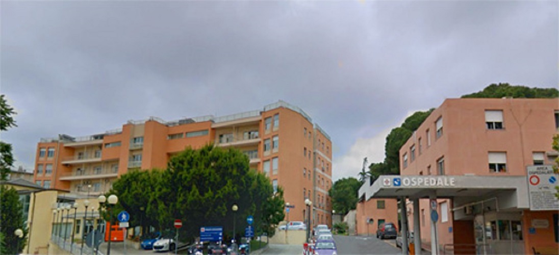 https://www.primocanale.it/materialiarchivio/immagininews/20160522151823-Micone-Ospedale-Genova.jpg