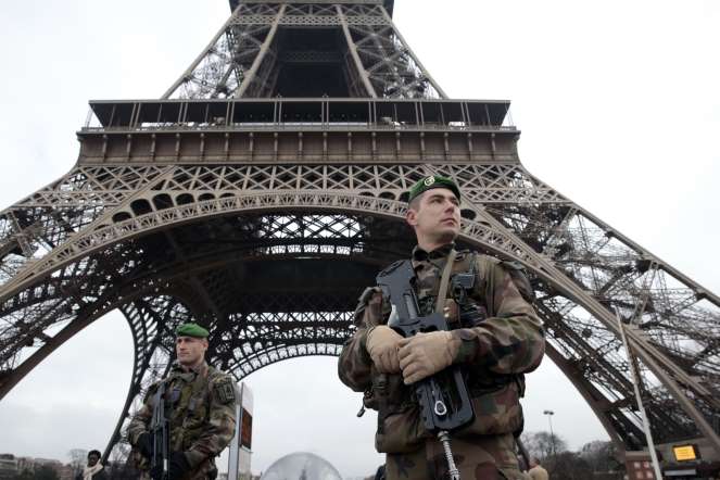 Terrorismo, blitz a Parigi per fermare sospetto jihadista