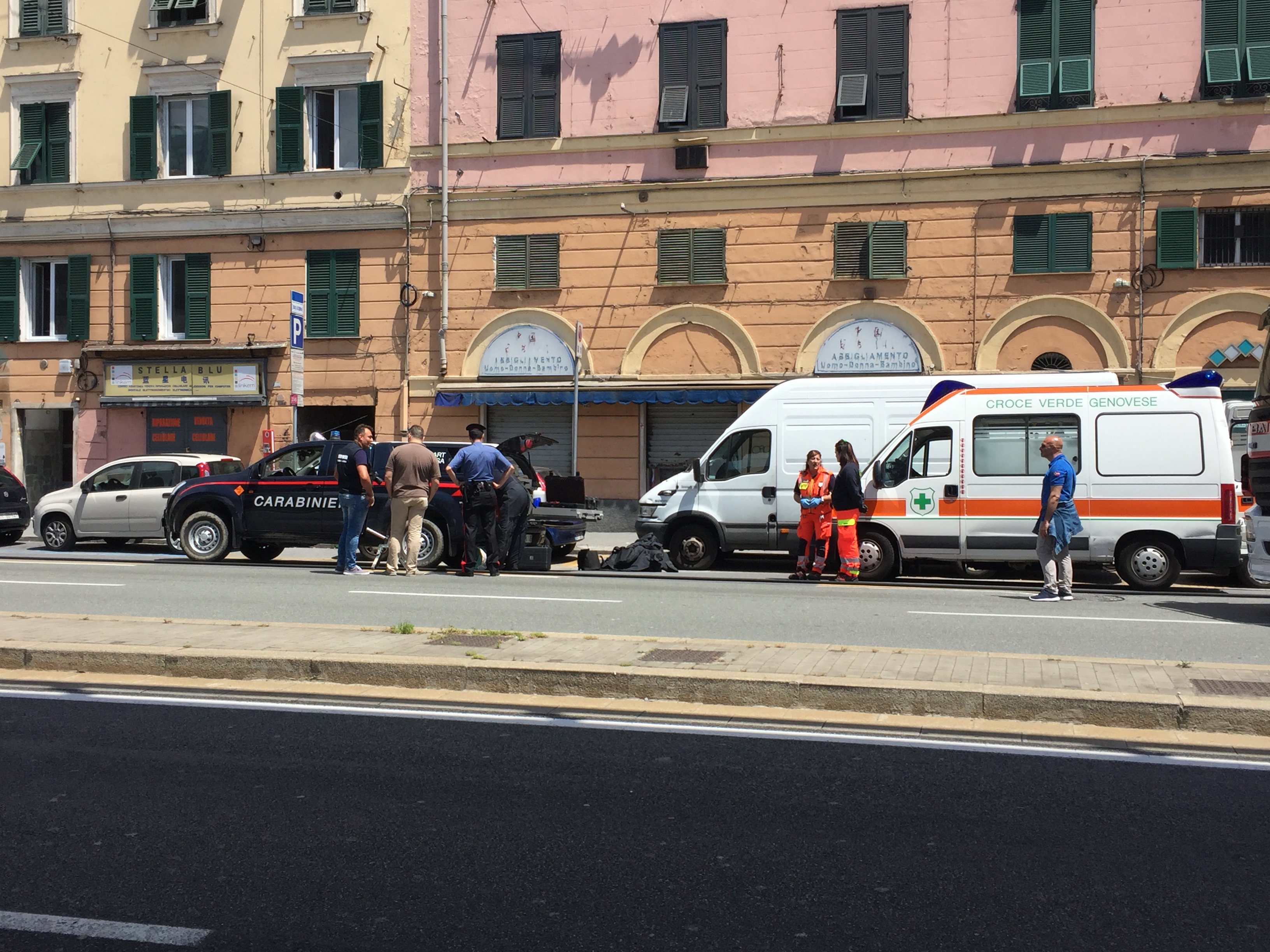 Falso allarme bomba in via Gramsci 