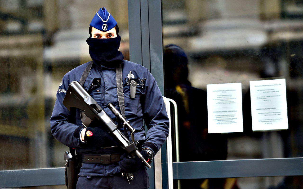 Allarme terrorismo, tensione a Bruxelles: evacuata la stazione 