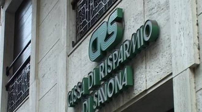 Rapina alla Carisa di Savona, impiegati e clienti inginocchiati