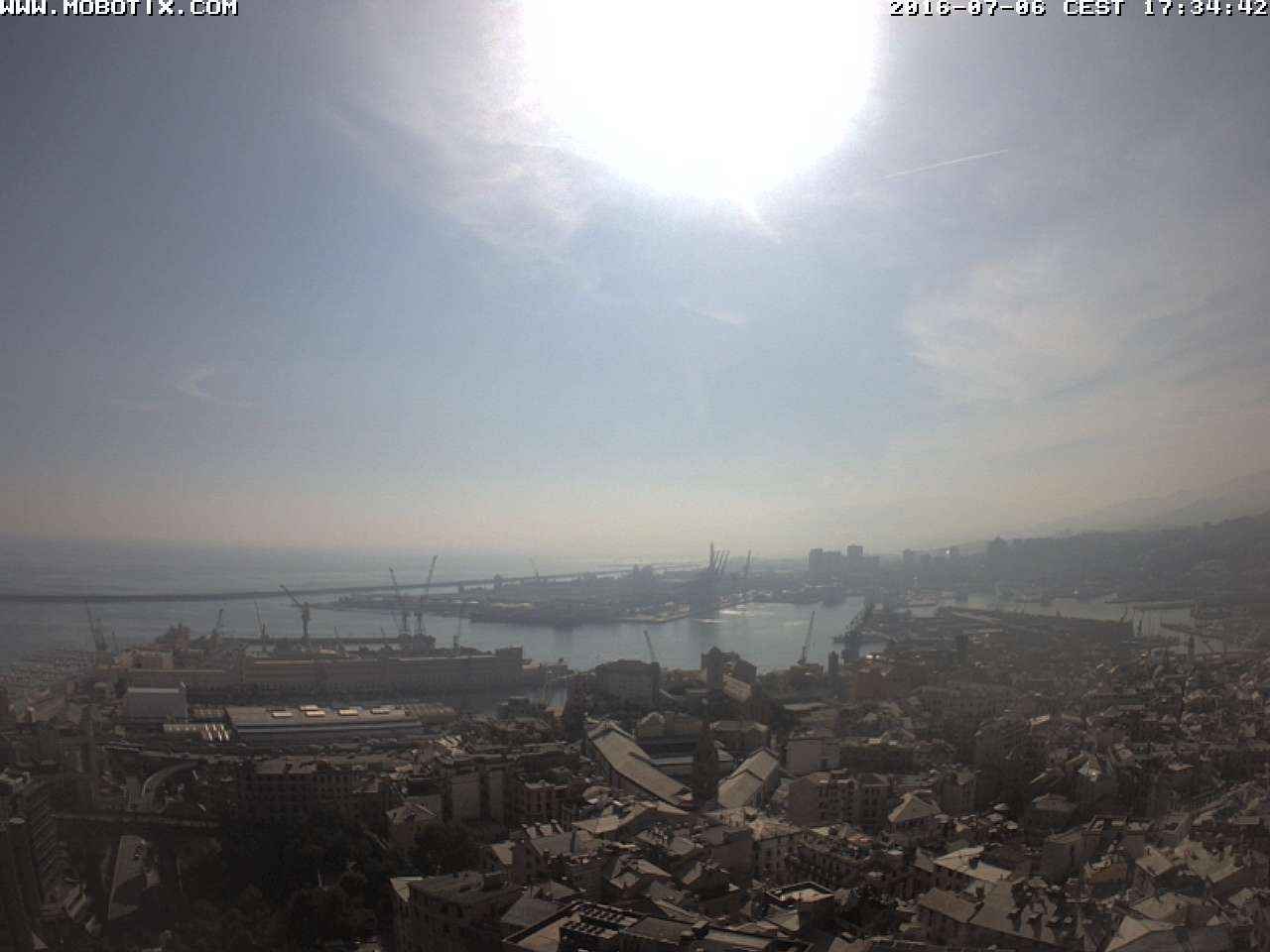 Genova, col caldo sale lo smog: registrati sei sforamenti di ozono