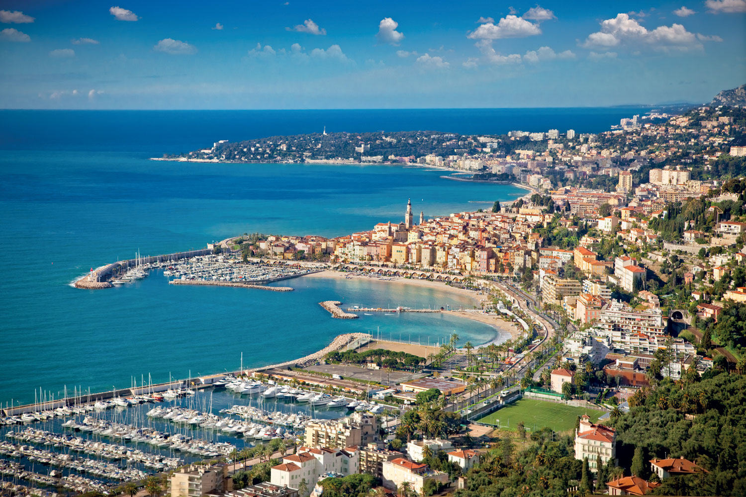 Turista lombardo muore a Sanremo: colto da malore, non aveva i documenti 