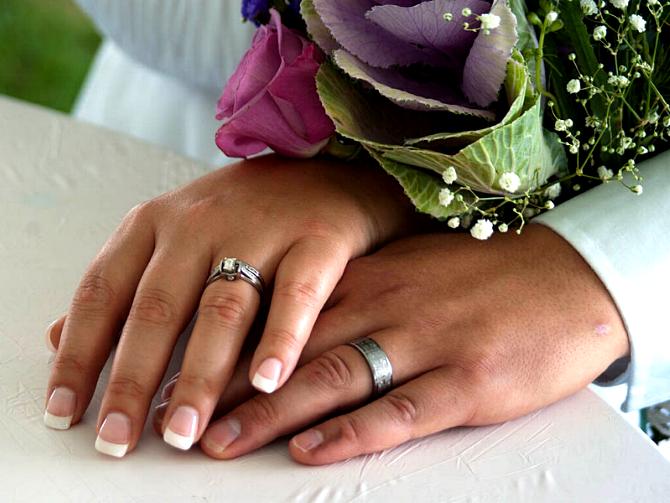 Inganna la promessa sposa e le ripulisce il conto in banca