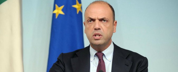 Migranti sparsi ma con più soldi: ecco il nuovo piano di Alfano