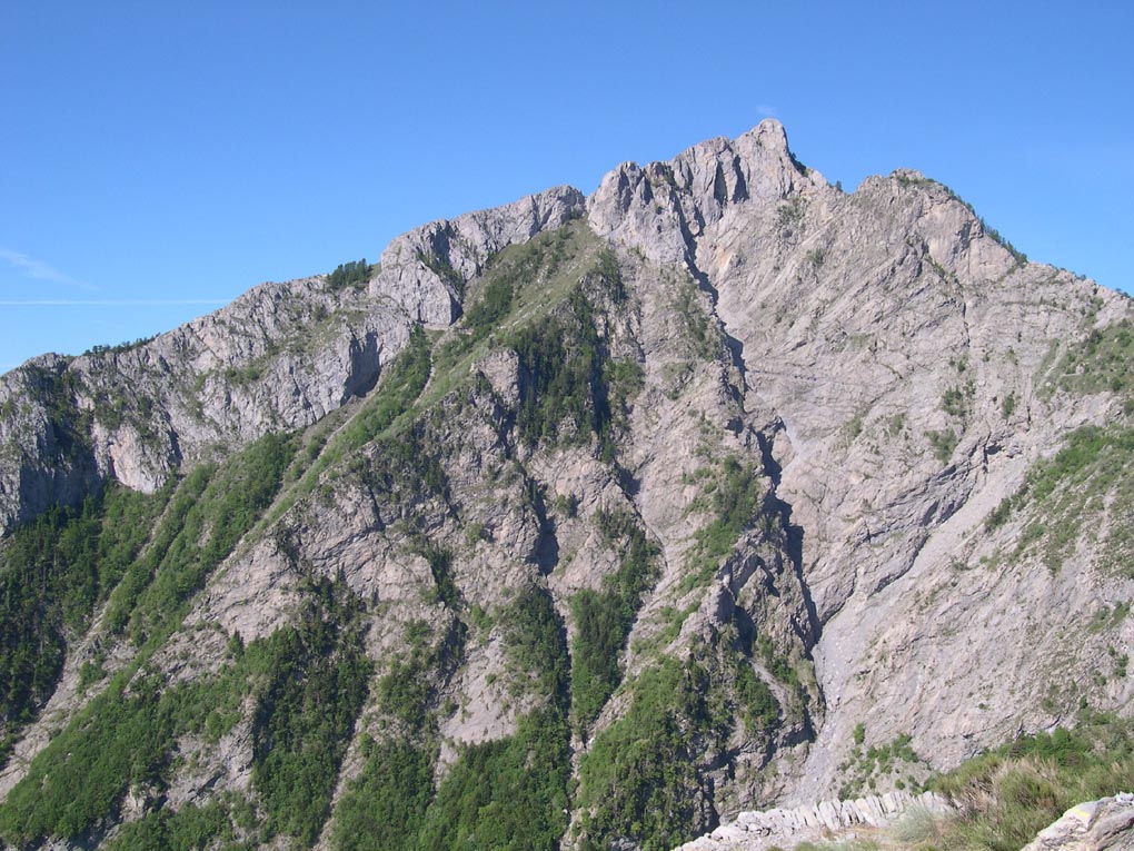 Precipita da dirupo sul monte Toraggio, morto escursionista tedesco 