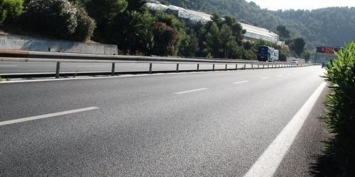 Veicolo in avaria, traffico in tilt sulla A10