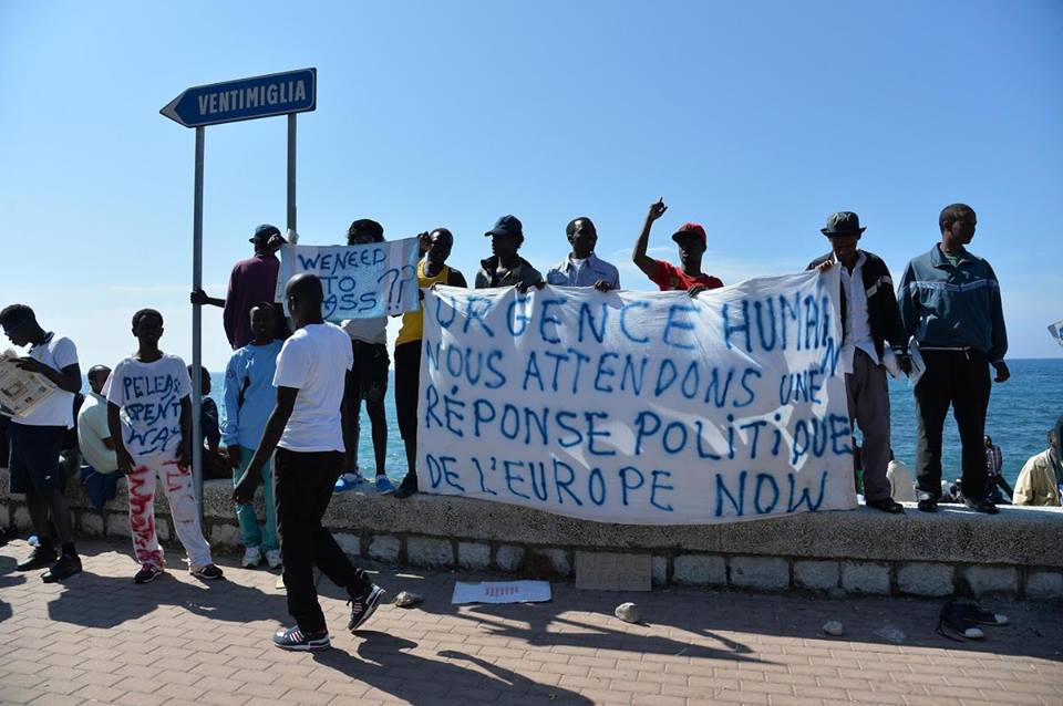 Sciolto corteo 'No Border', tornano in presidio 