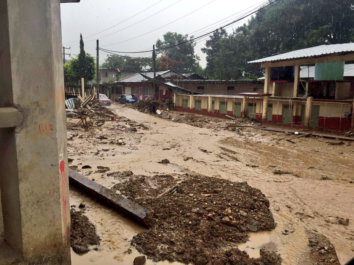 Uragano Earl in Messico, 41 morti e mille sfollati 