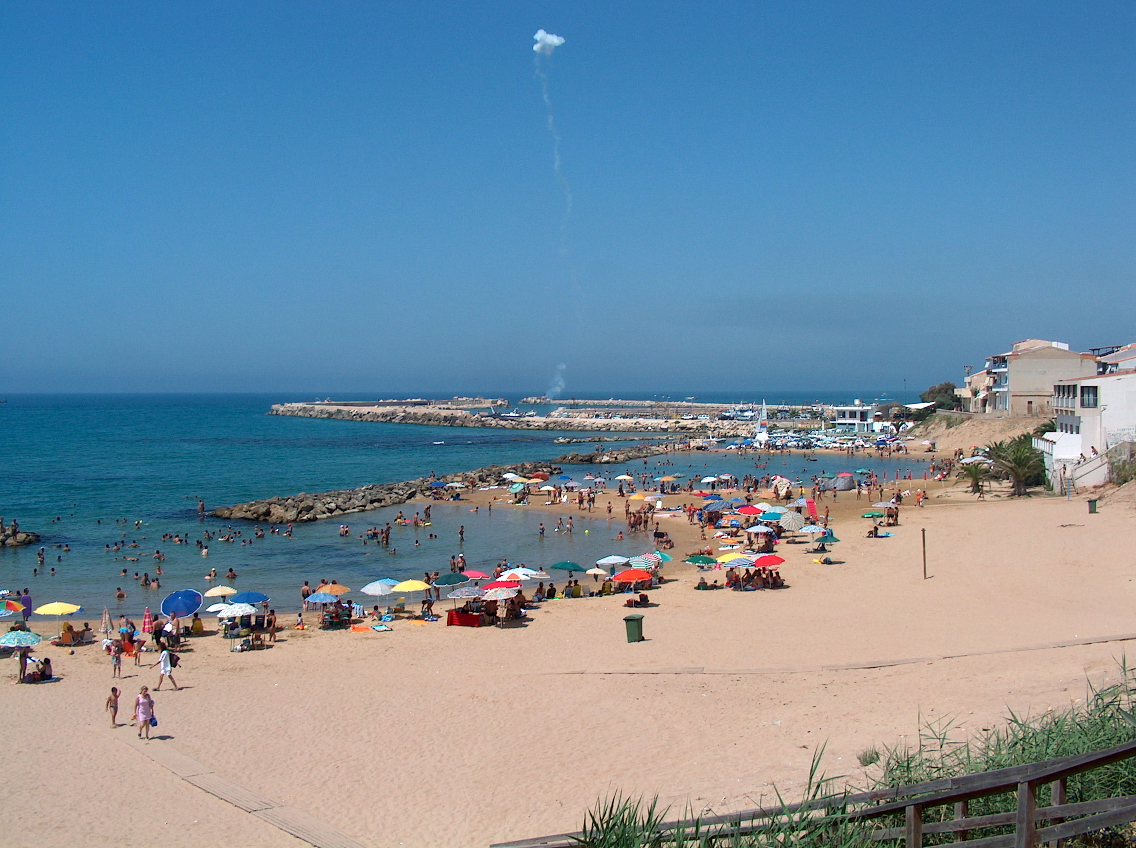 Annega nel tentativo di salvare il figlio, tunisino 49enne muore in spiaggia 