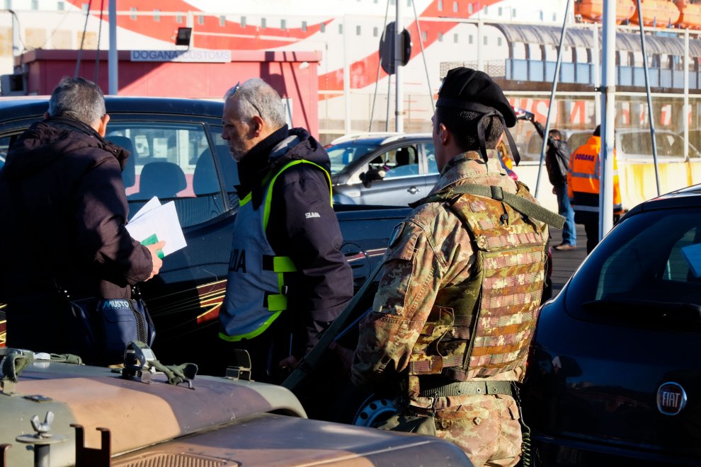 Siriano indagato a Genova per terrorismo, il gip di Milano: 