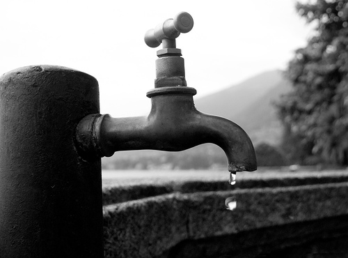 Sempre meno acqua nell'imperiese, vertice in Prefettura contro la siccità