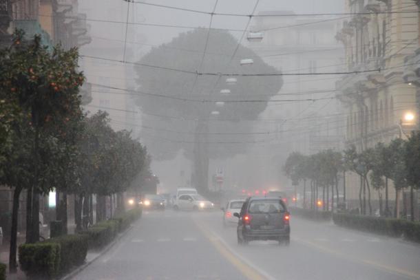 Temporale alla Spezia, cali di tensione e allagamenti