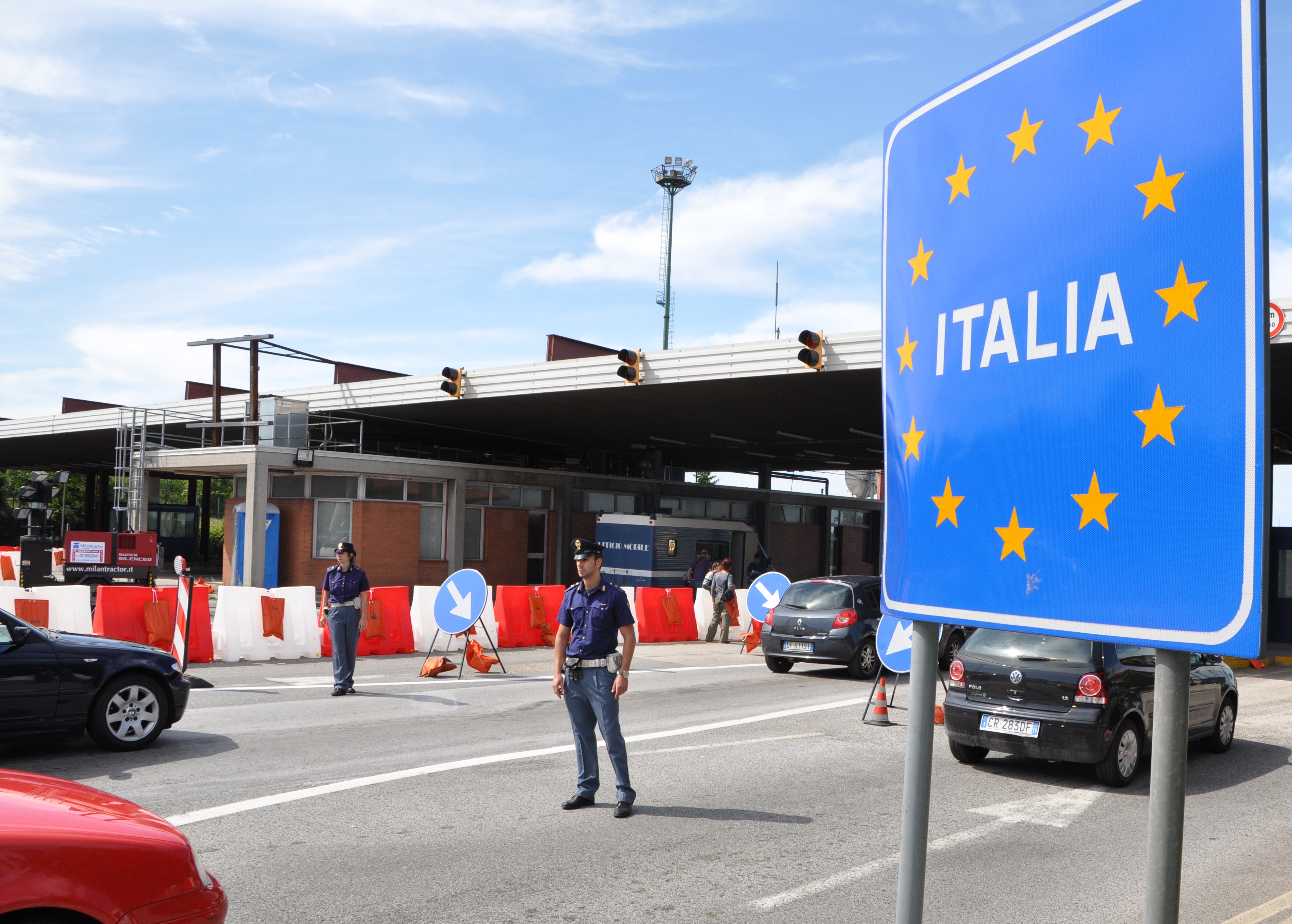 Ricercati a Savona e Torino, arrestati dalla polizia di frontiera