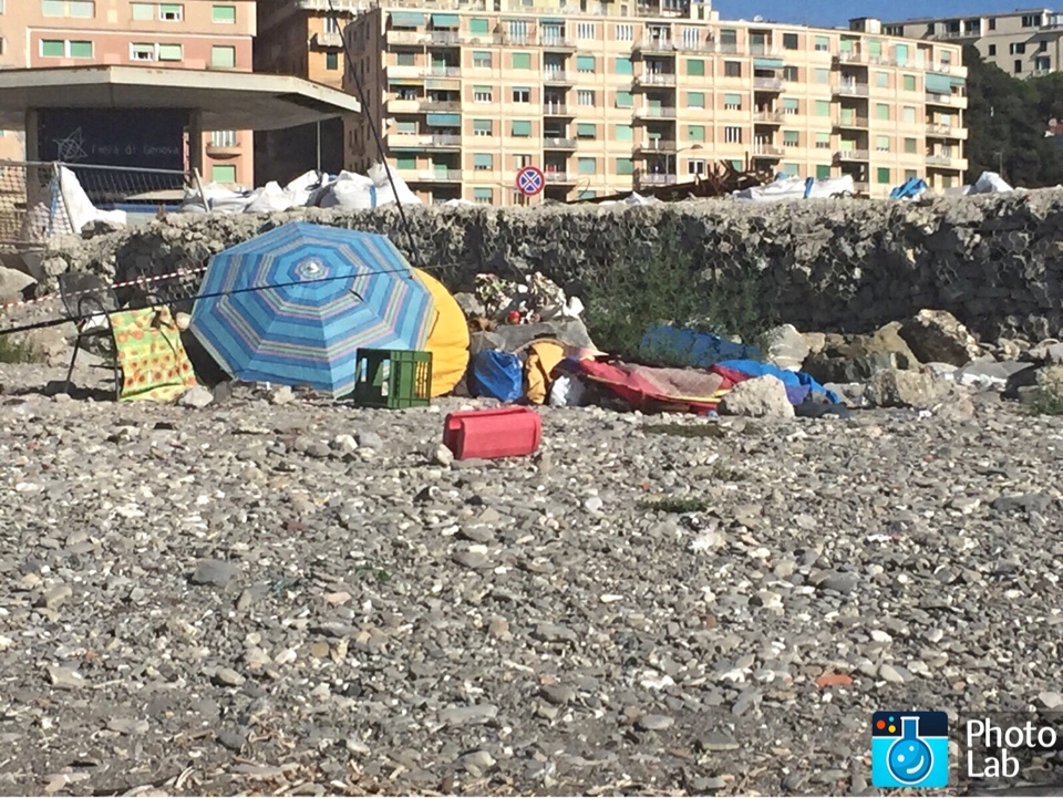 Degrado alla Fiera, parte seconda: Salone Nautico con vista discarica