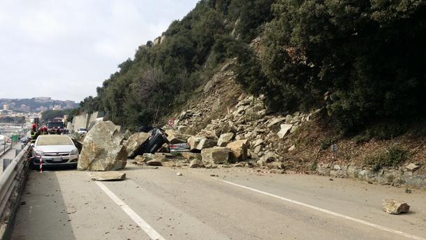 Frana di Arenzano, arriva il nullaosta: oggi riapre l'Aurelia alle 17