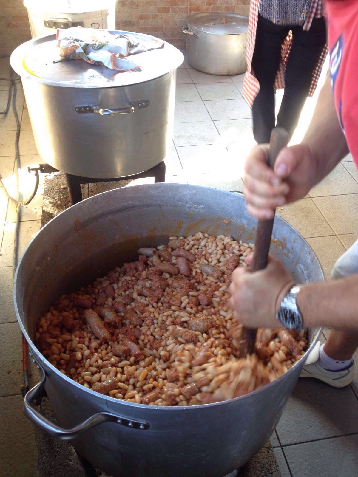 Grande successo per l'omaggio a Bud Spencer, a Borgo Fornari non solo fagioli