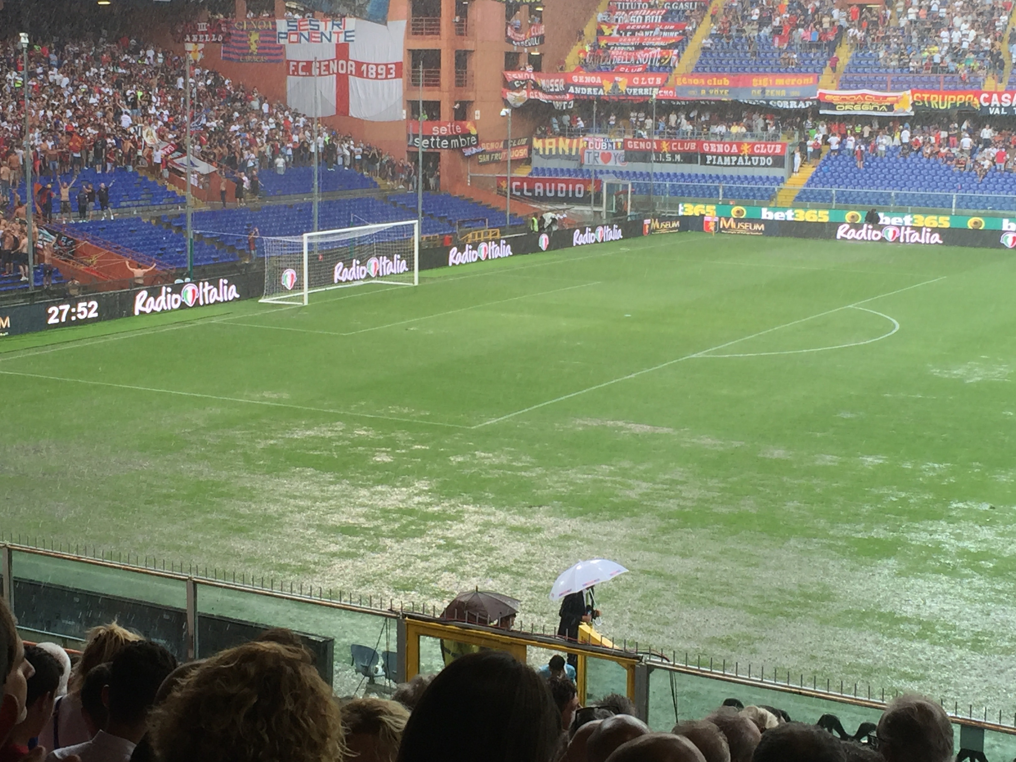 Temporale a Genova, disastro Ferraris: ma in Comune tutti con l'acqua in bocca