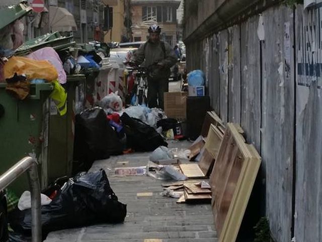 Amiu dichiara guerra a rifiuti ingombranti e discariche abusive