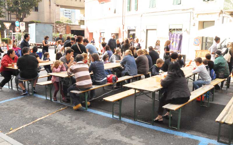 Torna la tombolata in via Luigi Corsi