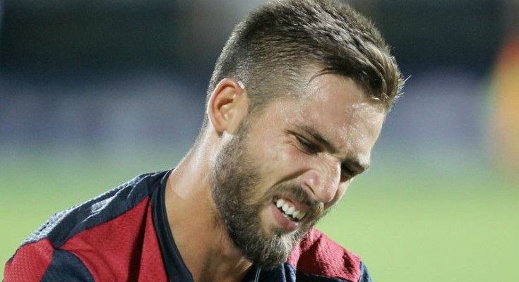 Genoa, tegola Pavoletti: fermo 25 giorni e rischia di saltare il derby