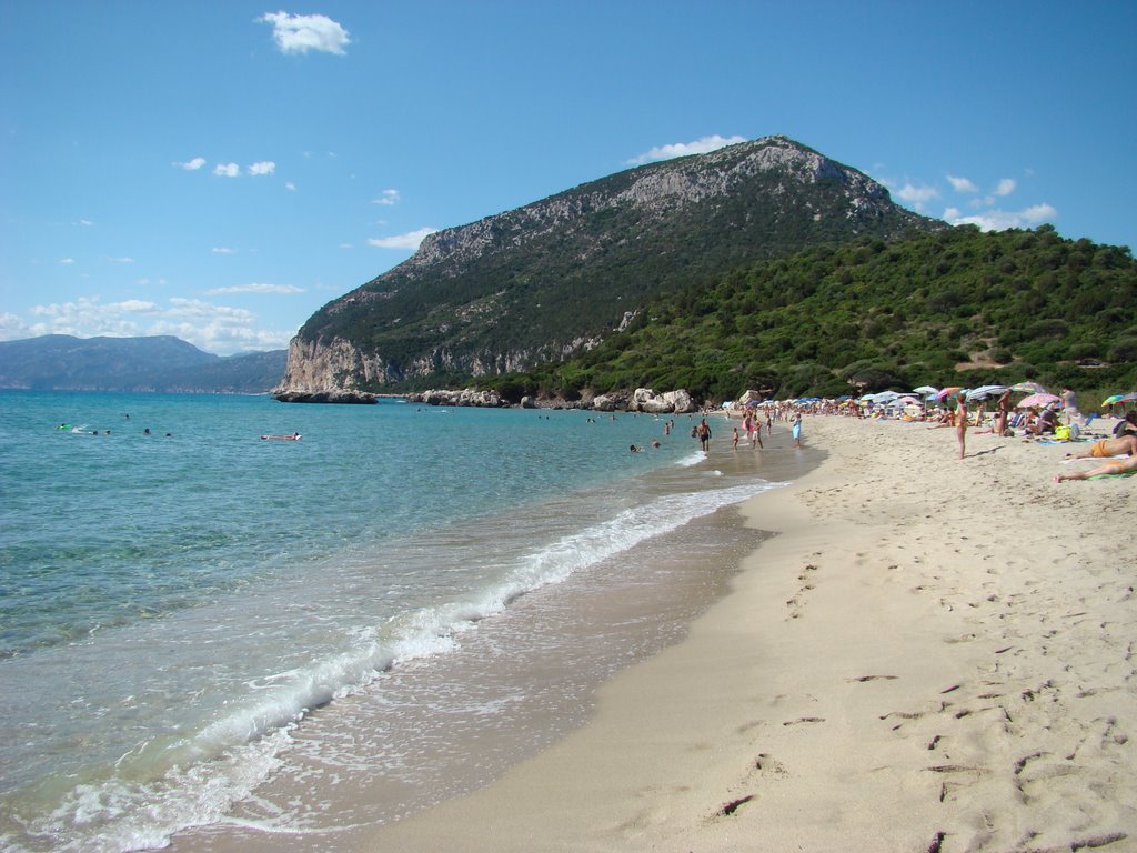 Anziana genovese si perde in Sardegna, salvata dopo ore dal Soccorso alpino