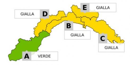 Maltempo in Liguria nel fine settimana: allerta gialla estesa sul Levante fino alle 3