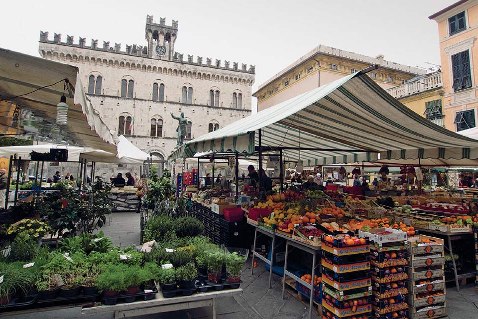 Parte l'iniziativa: “Lotta agli sprechi alimentari”, acquisti solidali per i più bisognosi