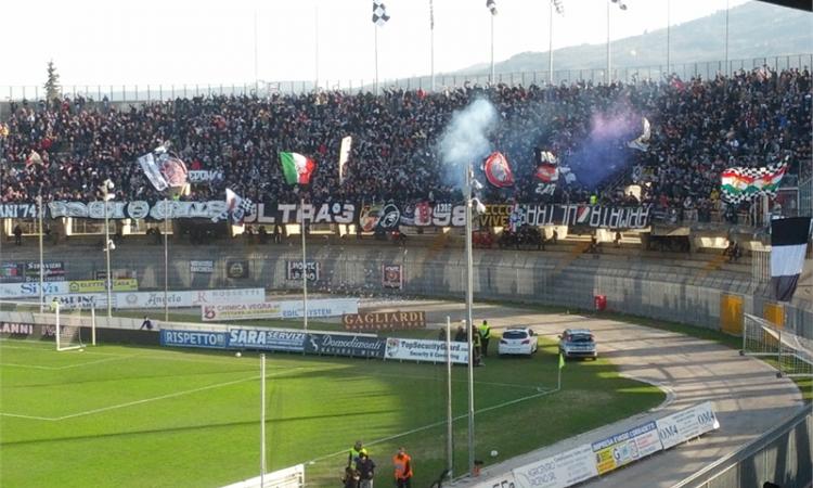 Terremoto: Ascoli-Entella ancora a forte rischio, venerdì la decisione