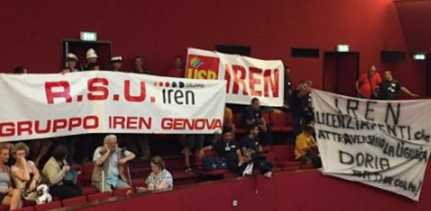 Tubi colabrodo di Iren, la protesta dei lavoratori arriva a Palazzo Tursi 